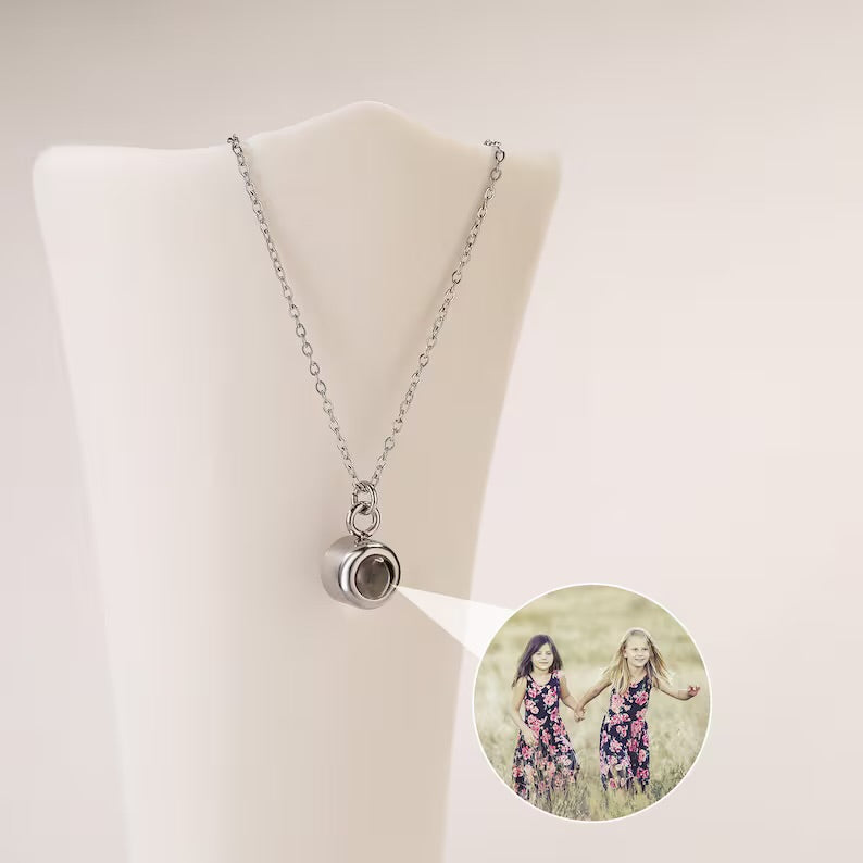 Circle Projection Necklace