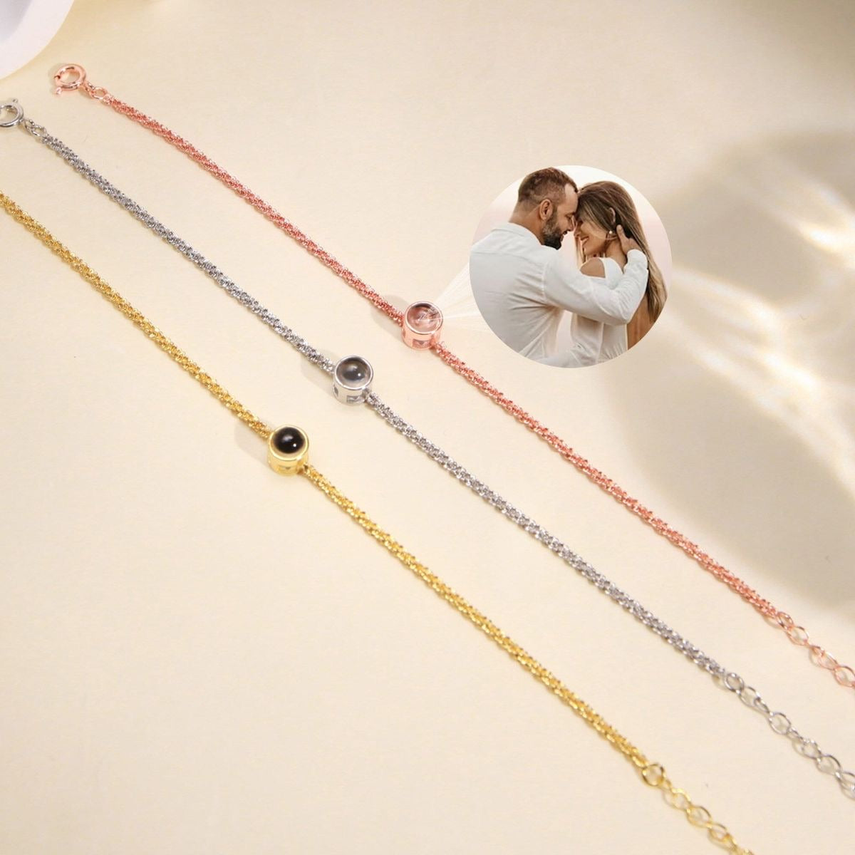 Cross Chain round Projection Bracelet