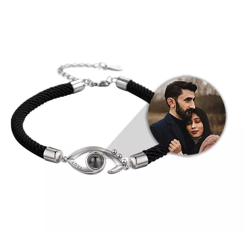 Eye bond photo bracelet