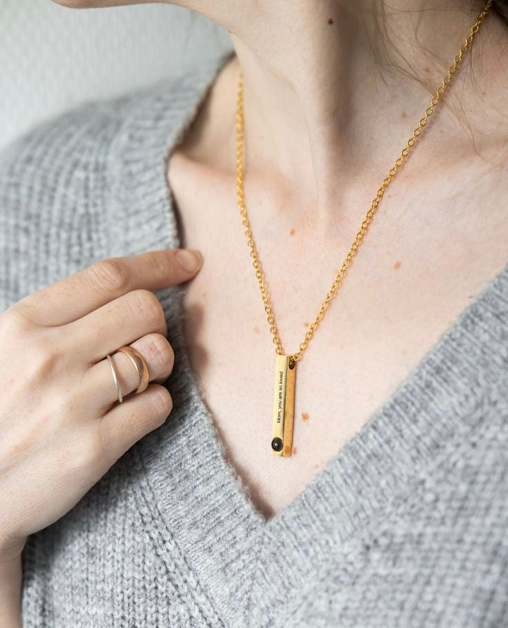 Column Projection Necklace